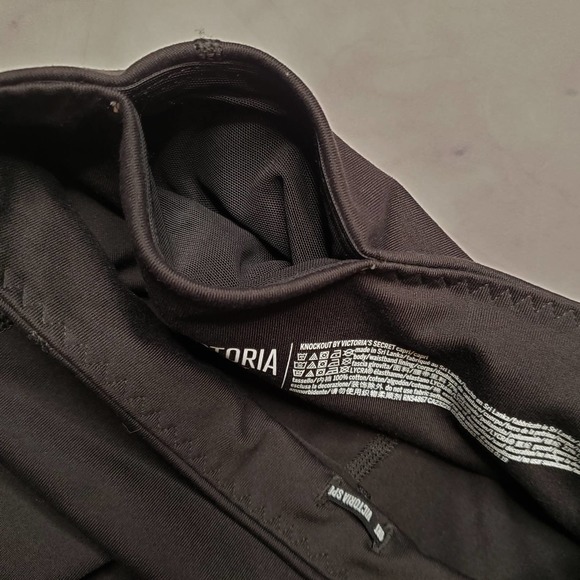 VICTORIA'S SPORT black pocketed athletic leggings S - Picture 8 of 8